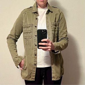 Zara Trafaluc olive drab embroidered button up shirt jacket with pockets